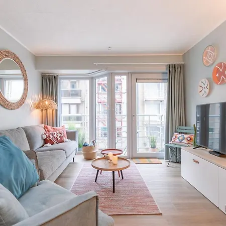 Be At Sea In All-in Luxury , Outdoor Pool, Side Seaview Ostende